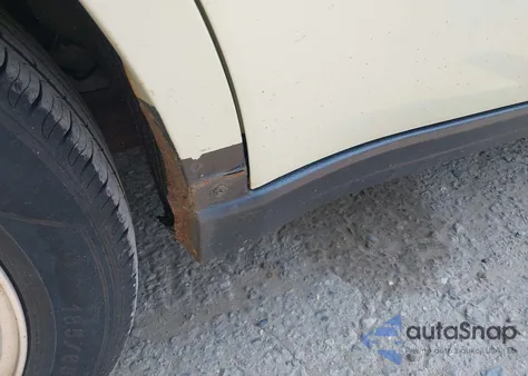 2010 Ford Focus Se from USA, damaged, VIN 1FAHP3FN9AW255298